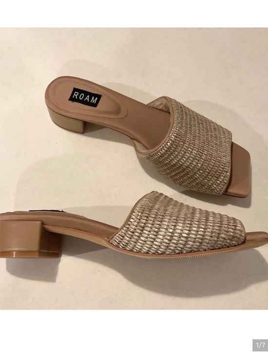 ROAM Shoes - ROAM Raffia Square Heel in Natural Size 9 NEW